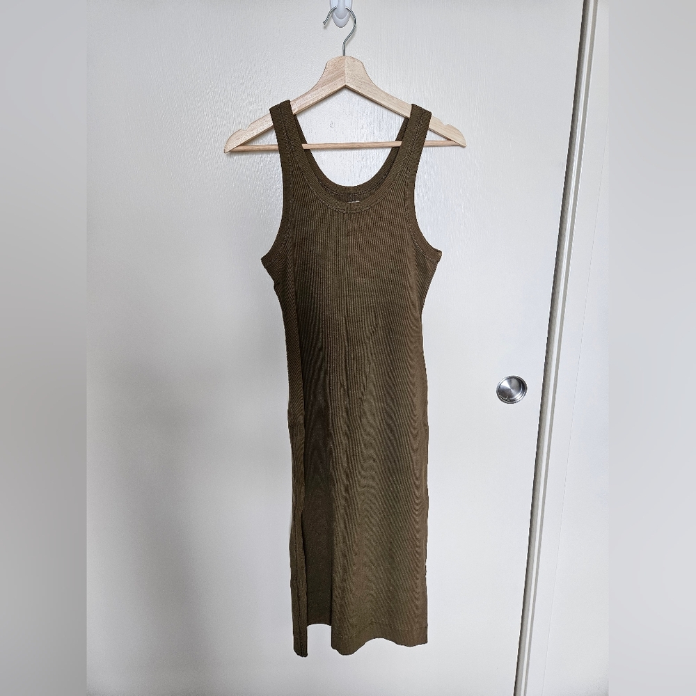Everlane 90s rib dress